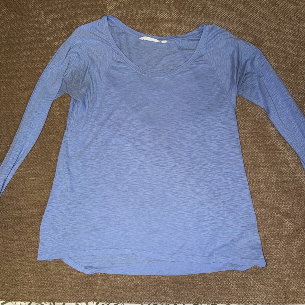 Athleta Women's Light Blue Long Sleeve Tee